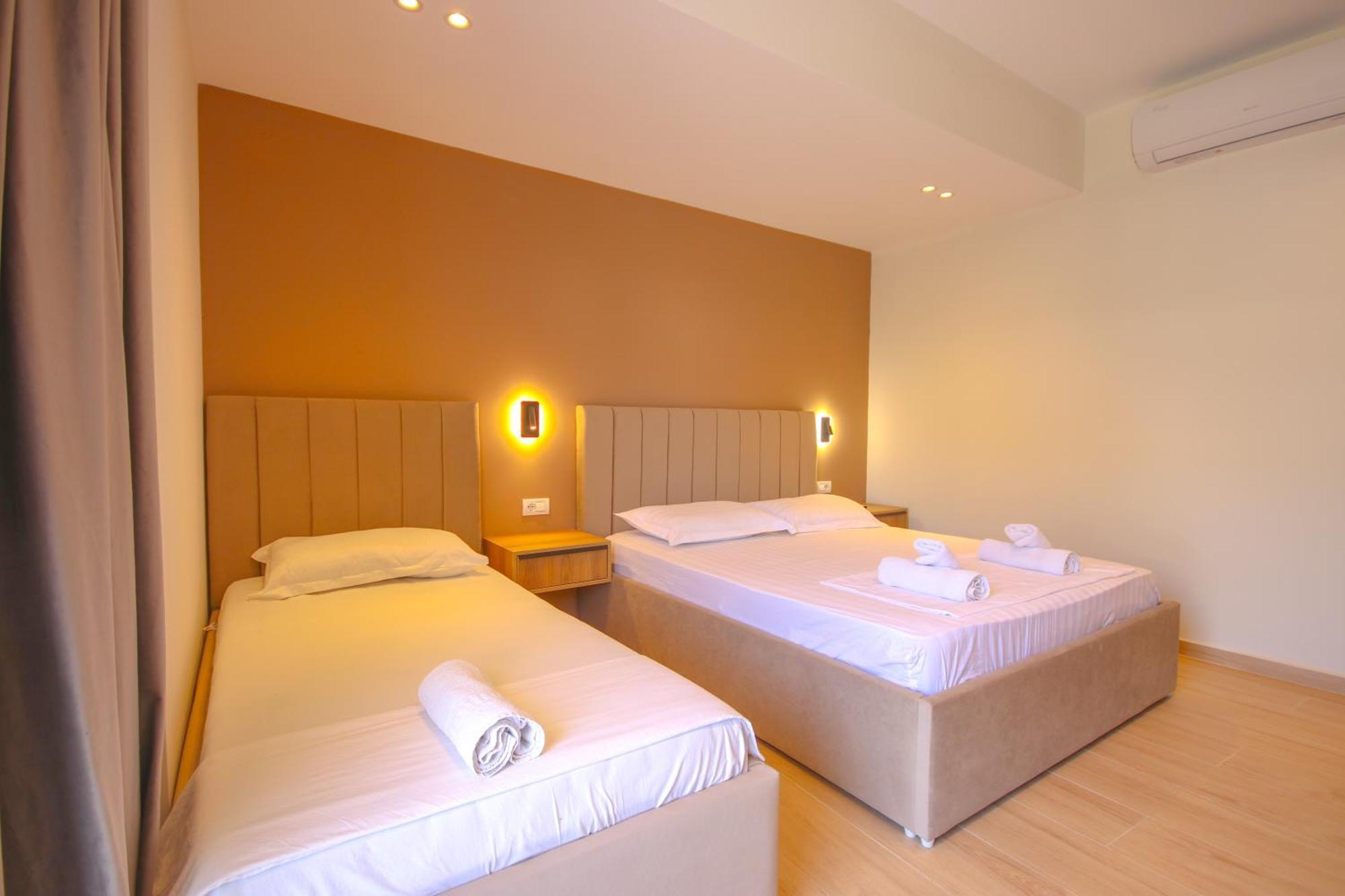 Emily'S Hotel Himara Zewnętrze zdjęcie