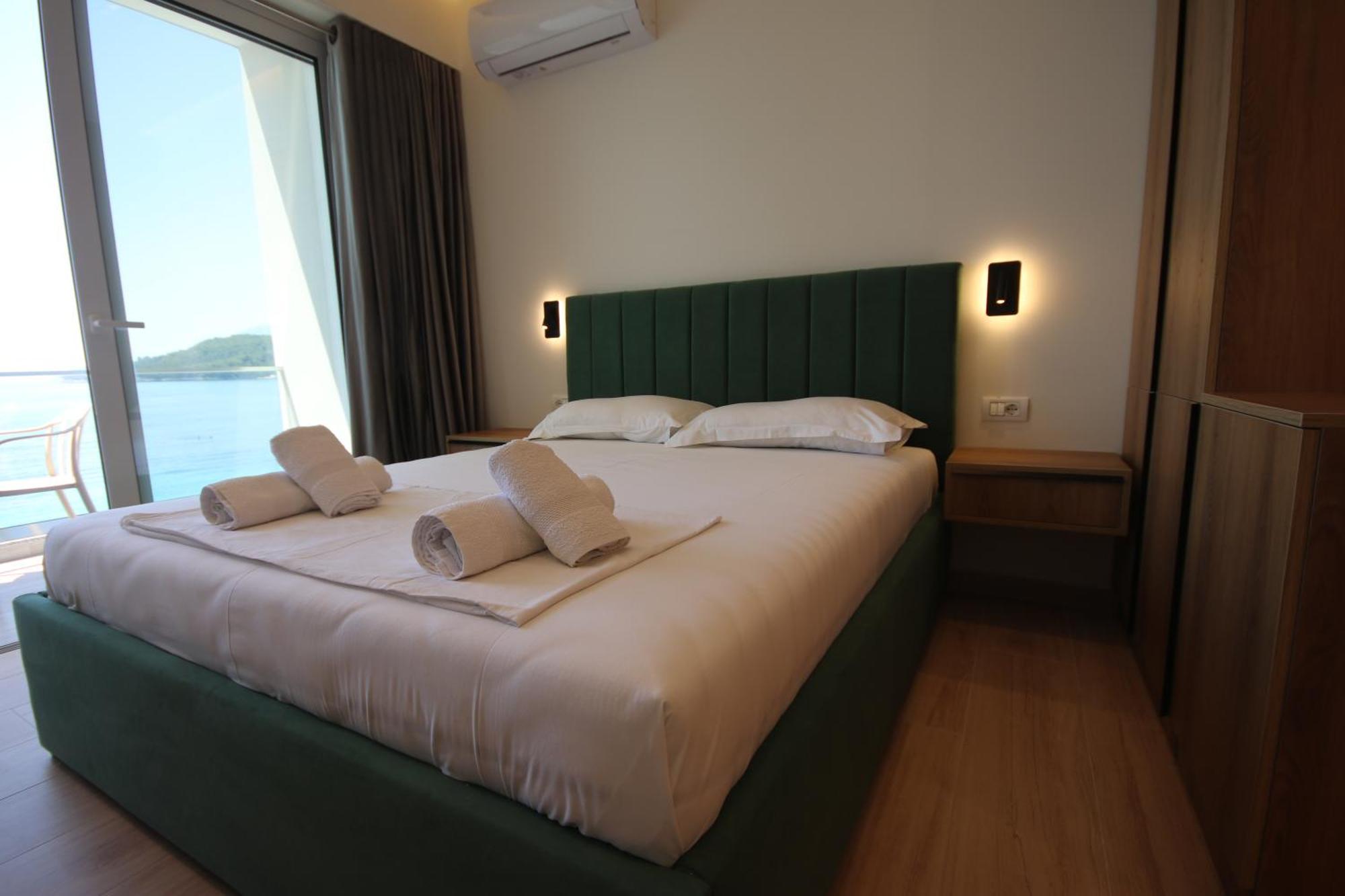 Emily'S Hotel Himara Zewnętrze zdjęcie