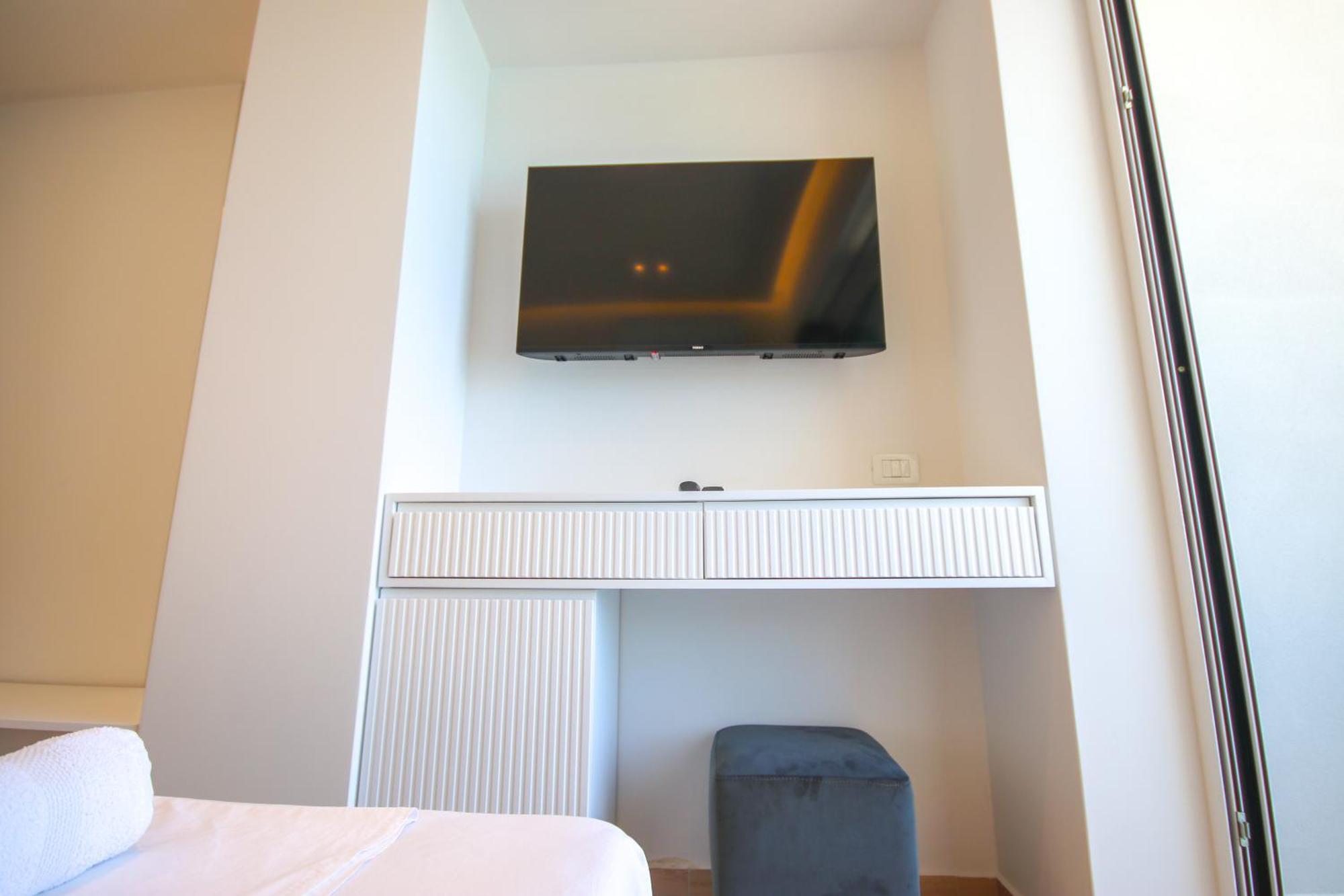Emily'S Hotel Himara Zewnętrze zdjęcie