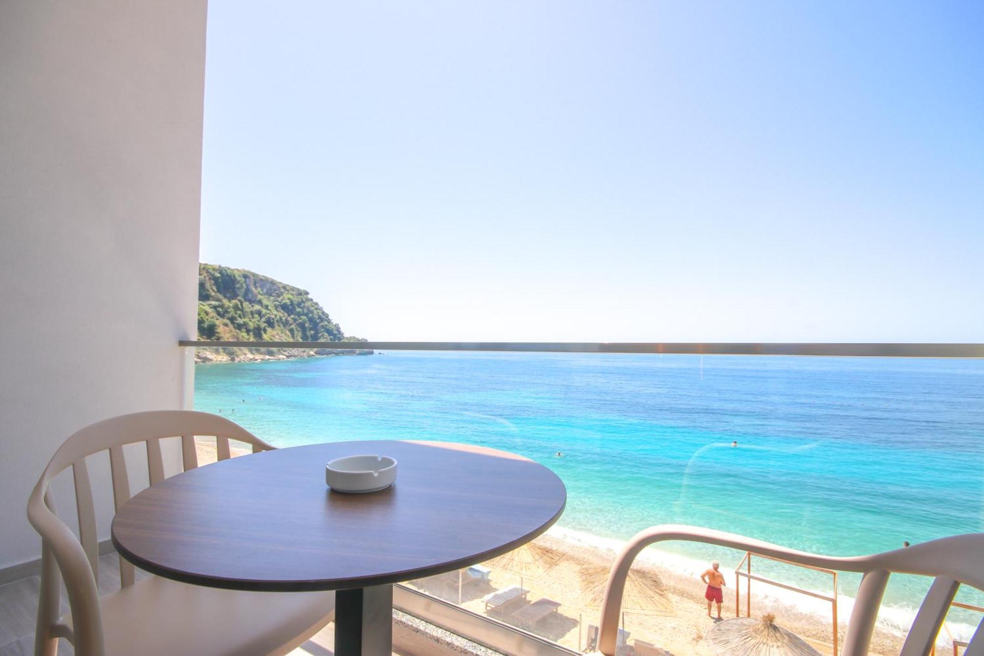 Emily'S Hotel Himara Zewnętrze zdjęcie